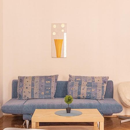Peerles 2Br Apt. Perfectly Situated&Well Connected Apartment Wina Bagian luar foto