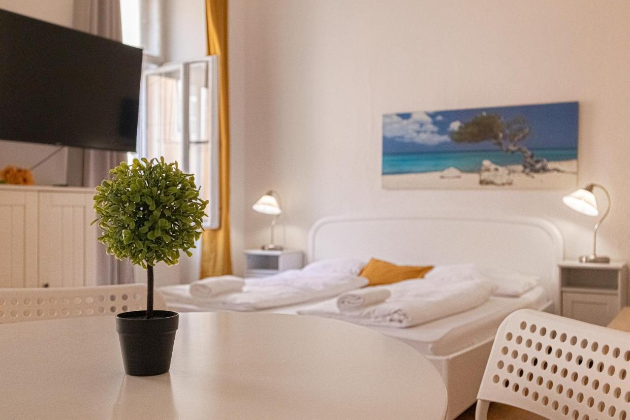Peerles 2Br Apt. Perfectly Situated&Well Connected Apartment Wina Bagian luar foto
