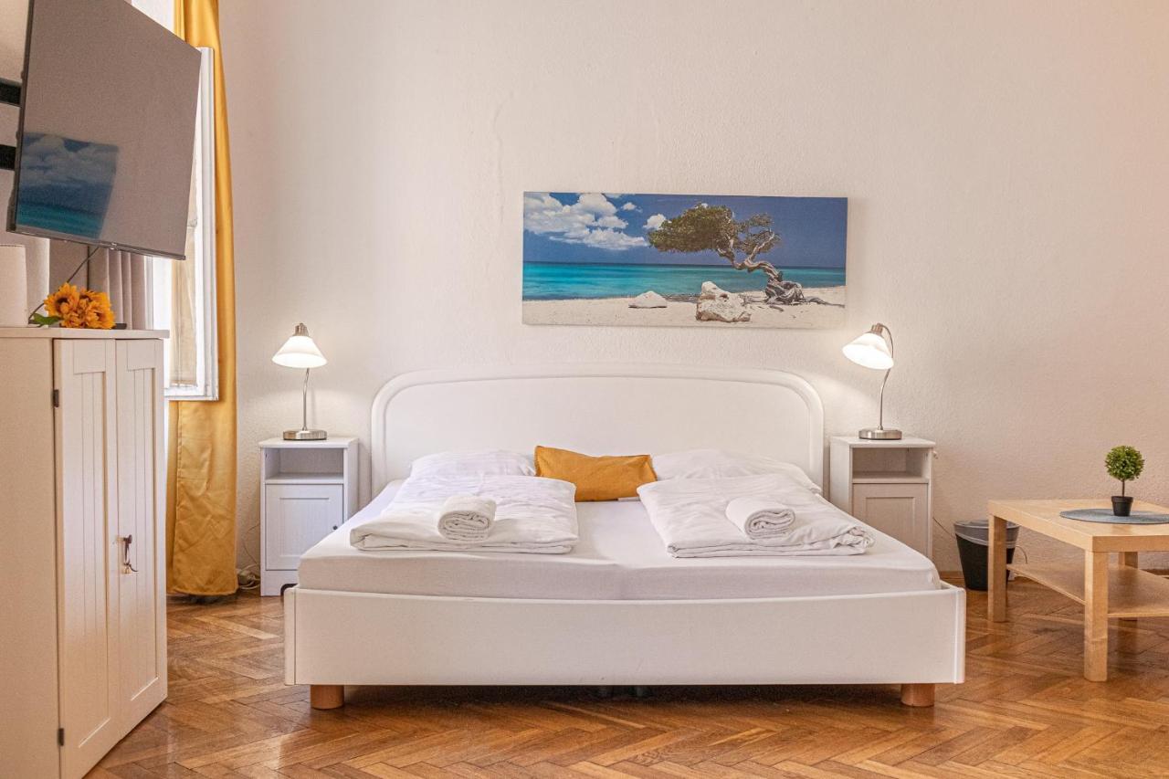 Peerles 2Br Apt. Perfectly Situated&Well Connected Apartment Wina Bagian luar foto