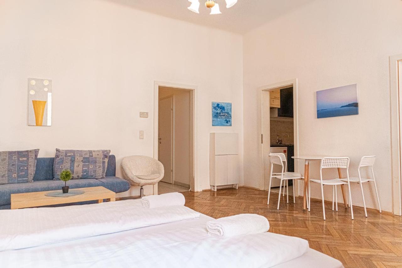 Peerles 2Br Apt. Perfectly Situated&Well Connected Apartment Wina Bagian luar foto